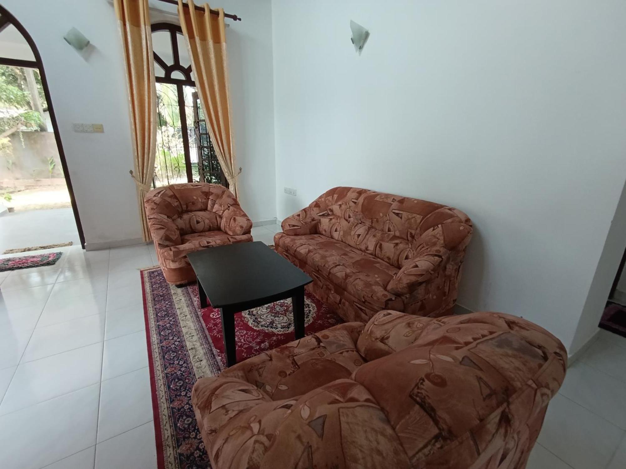 S And P Airport Transit Hostel And Villa 01 Negombo Ngoại thất bức ảnh